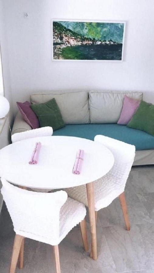 Apartments Lemar - With Parking 볼 외부 사진