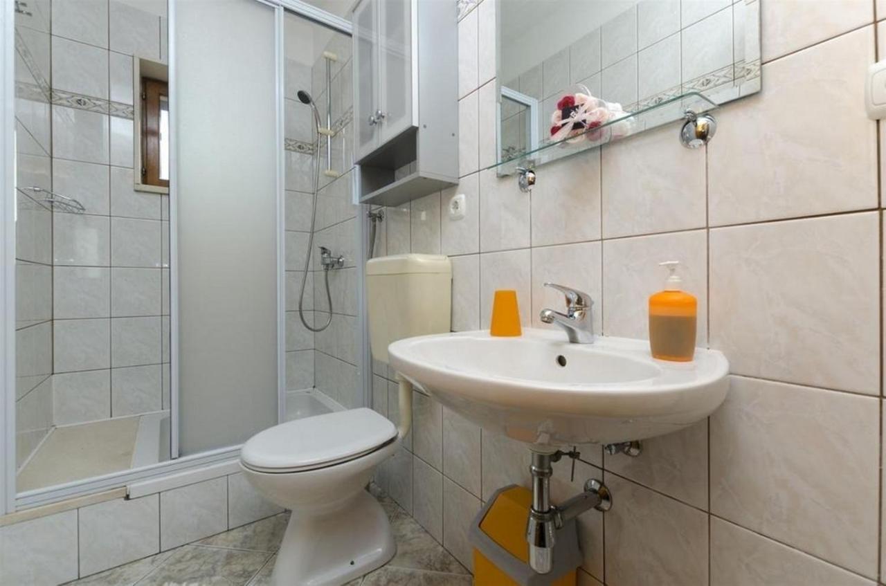 Apartments Lemar - With Parking 볼 외부 사진